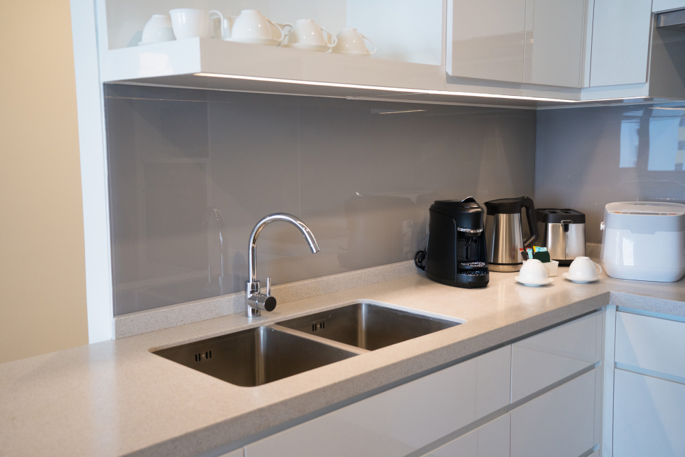 minimalistic kitchen corner worktop with appliances